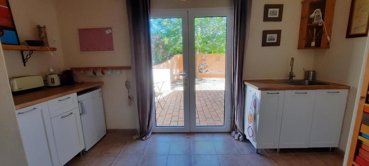 Rural Peace In The Algarve - Private Room With Kitchenette And Bathroom Aldeia dos Matos Ngoại thất bức ảnh